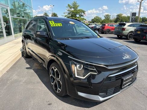 Certified 2023 Kia Niro EX Touring FWD image 8