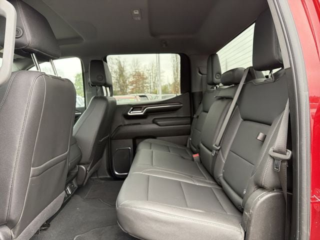Used 2024 GMC Sierra 1500 SLT w/ X31 Off-Road Package AWD/4WD image 11