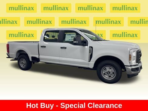 New 2026 Ford F250 XL w/ XL Chrome Package image 2