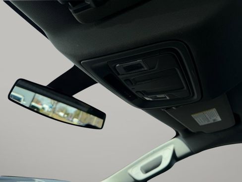 Used 2021 Chevrolet Silverado 1500 W/T image 37