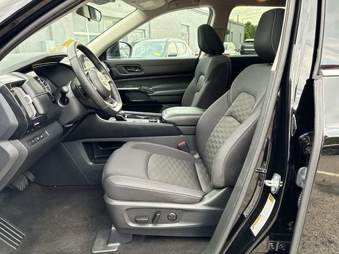 Certified 2023 Nissan Pathfinder SV w/ SV Premium Package AWD/4WD image 22