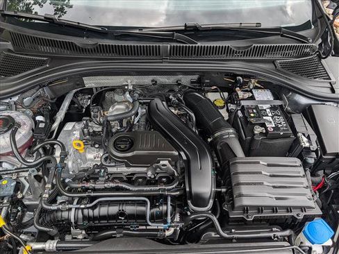 Certified 2025 Volkswagen Jetta Sport FWD image 10