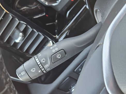 Used 2024 GMC Sierra 1500 SLT image 27