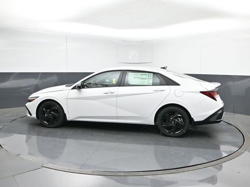 New 2026 Hyundai Elantra Sport FWD image 3