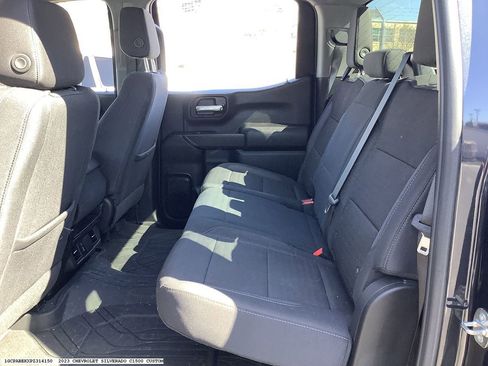 Used 2023 Chevrolet Silverado 1500 Custom image 12