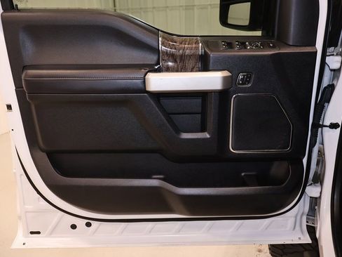 Used 2018 Ford F350 Lariat w/ Lariat Ultimate Package image 10