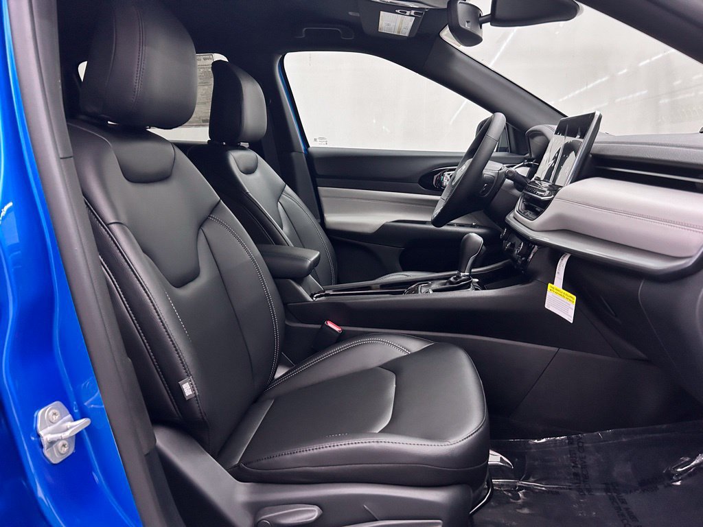 New 2026 Jeep Compass Limited AWD/4WD image 17