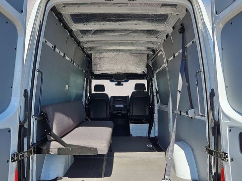 Used 2025 Mercedes-Benz Sprinter 2500 image 17