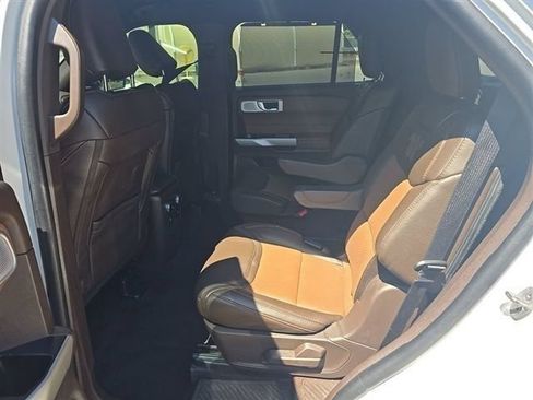 Used 2022 Ford Explorer King Ranch w/ Technology Package AWD/4WD image 4