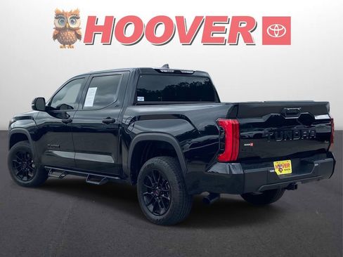 Used 2024 Toyota Tundra SR5 w/ SR5 Convenience Package AWD/4WD image 8