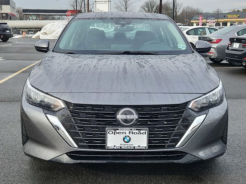 Used 2024 Nissan Sentra SV image 2