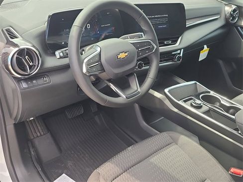 New 2026 Chevrolet Equinox LT w/ Safety and Technology Package image 18