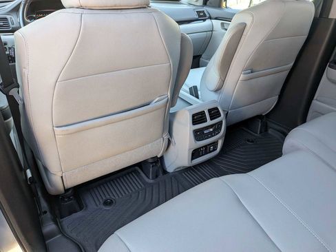 Certified 2020 Honda Pilot Touring image 17