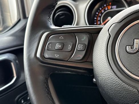 Used 2022 Jeep Wrangler Unlimited Sport image 31