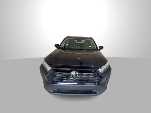 Used 2025 Toyota RAV4 XLE AWD/4WD image 3