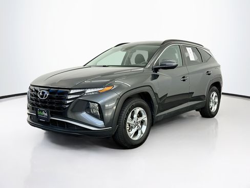 Used 2023 Hyundai Tucson SEL AWD/4WD image 3