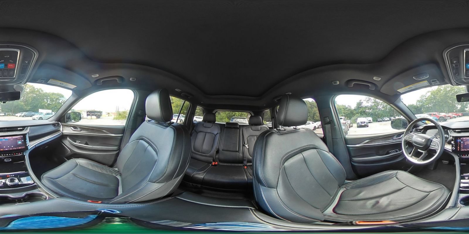 Used 2026 Jeep Grand Cherokee Limited AWD/4WD image 44