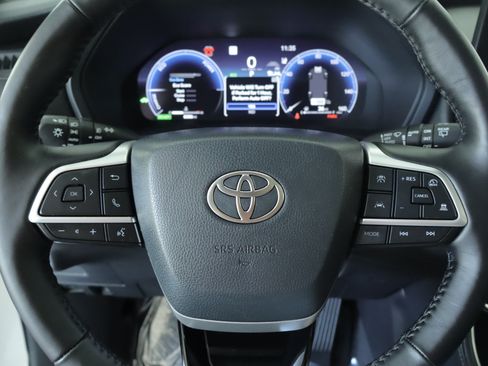 Used 2026 Toyota Grand Highlander AWD Hybrid image 17