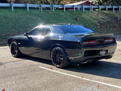 Used 2018 Dodge Challenger R/T Scat Pack image 23