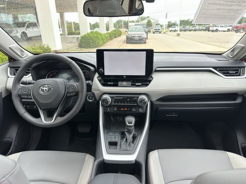Used 2025 Toyota RAV4 XLE Premium w/ Weather Package AWD/4WD image 12