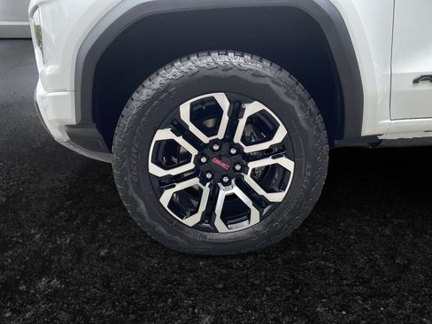 New 2026 GMC Canyon AT4 w/ Technology Plus Package AWD/4WD image 10