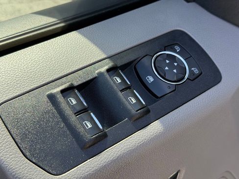 Used 2019 Ford F150 XLT AWD/4WD image 13