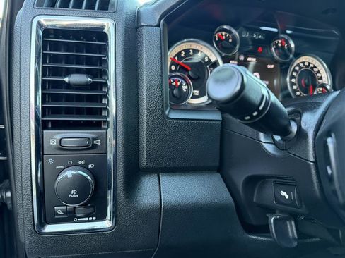 Used 2016 RAM 3500 Laramie image 35