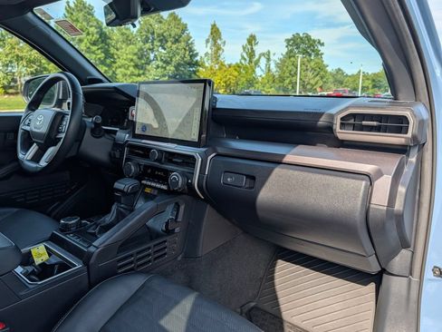 Used 2025 Toyota 4Runner TRD Off-Road Premium w/ Tow Technology Package AWD/4WD image 14