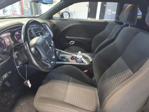 Used 2022 Dodge Challenger GT AWD/4WD image 5