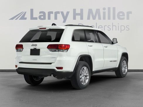 Used 2019 Jeep Grand Cherokee Laredo image 5