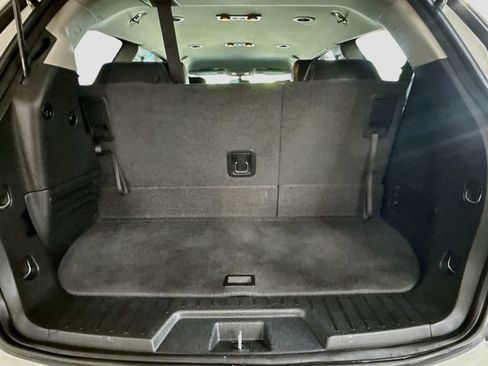 Used 2017 Chevrolet Traverse LT FWD image 27