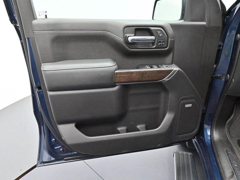 Used 2022 GMC Sierra 1500 Denali w/ Denali Premium Package AWD/4WD image 10