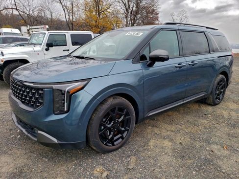 Used 2025 Kia Carnival SX w/ SX Dark Edition Package image 2