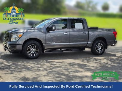 Used 2021 Nissan Titan SV w/ SV Convenience Package