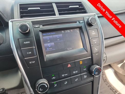 Used 2017 Toyota Camry LE FWD image 10