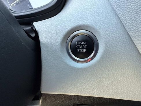 Used 2023 Toyota Corolla SE image 34