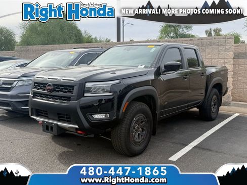 Used 2025 Nissan Frontier PRO-4X w/ Pro Convenience Package image 1