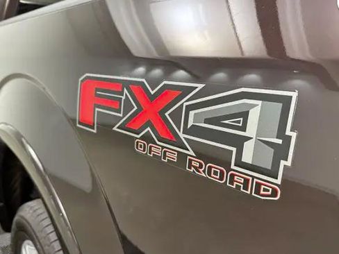 Used 2019 Ford F150 Platinum w/ Max Trailer Tow Package image 8