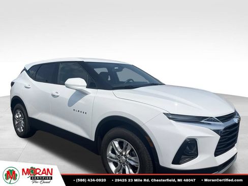 Used 2020 Chevrolet Blazer LT FWD image 2
