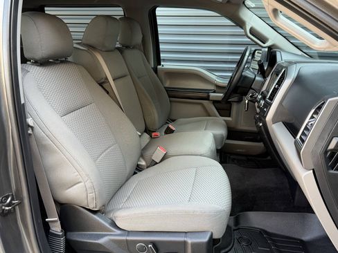 Used 2016 Ford F150 XLT w/ Equipment Group 302A Luxury AWD/4WD image 21