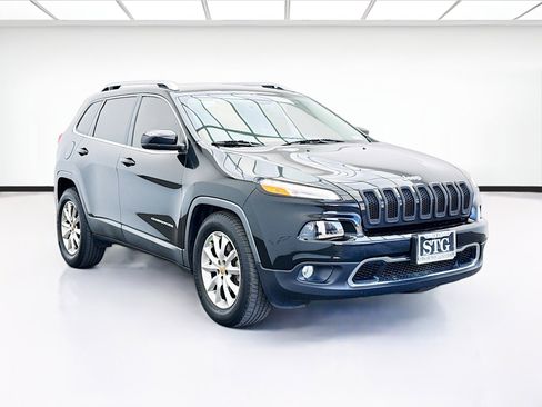 Used 2016 Jeep Cherokee Limited w/ Luxury Group image 3