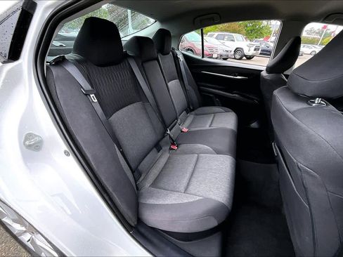 Used 2025 Toyota Camry LE FWD image 19