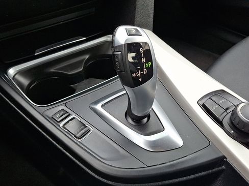 Used 2014 BMW 320i xDrive Sedan image 15