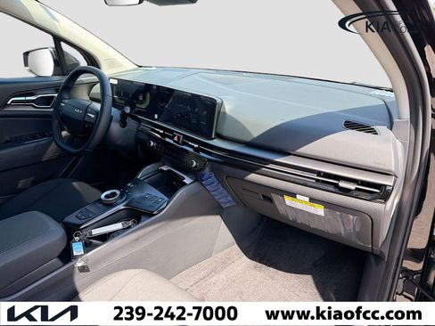 New 2026 Kia Sportage S image 13
