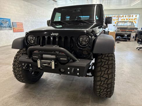 Used 2015 Jeep Wrangler Rubicon w/ Power Convenience Group AWD/4WD image 77
