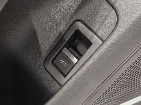 Used 2025 Audi RS 6 performance image 36