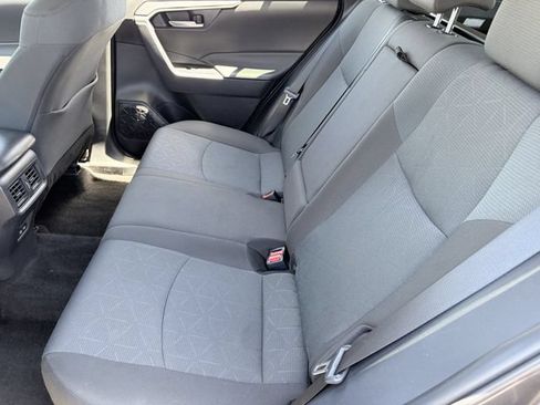 Used 2025 Toyota RAV4 XLE FWD image 18
