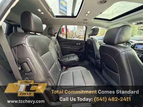Certified 2021 Chevrolet Traverse RS w/ LPO, Floor Liner Package image 14