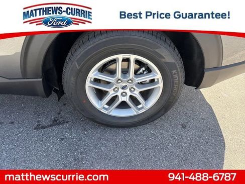 New 2026 Ford Explorer Active RWD image 16