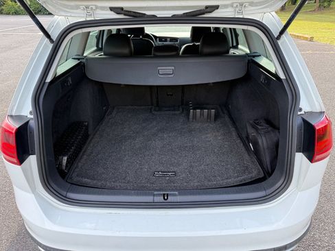 Used 2017 Volkswagen Golf Alltrack S AWD/4WD image 23